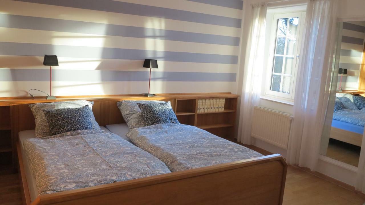 Apfel & Birne Apartment โฮร์สเทล ภายนอก รูปภาพ